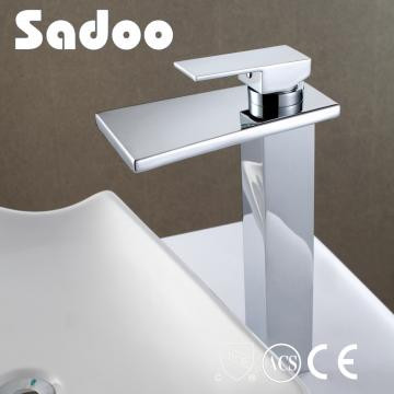 Single Bar Handle Deck Mounted Wide Waterfall Basin Faucet